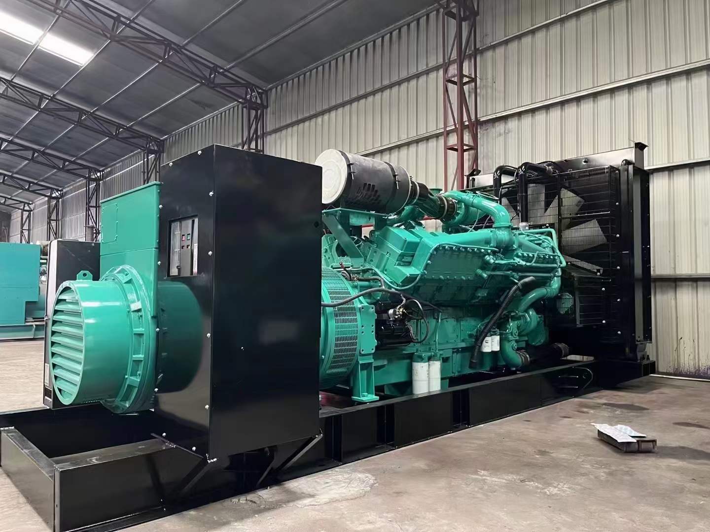 疏附如何降低 800kW 柴油发电机输出电流的波动？